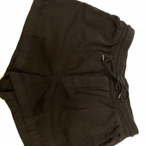 GAP black cargo shorts